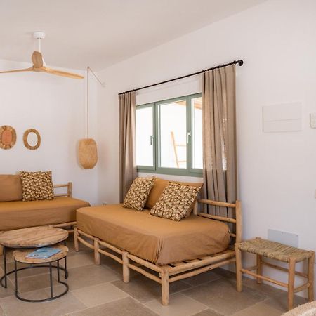 Apartamentos Punta Rasa Cala Saona Kültér fotó