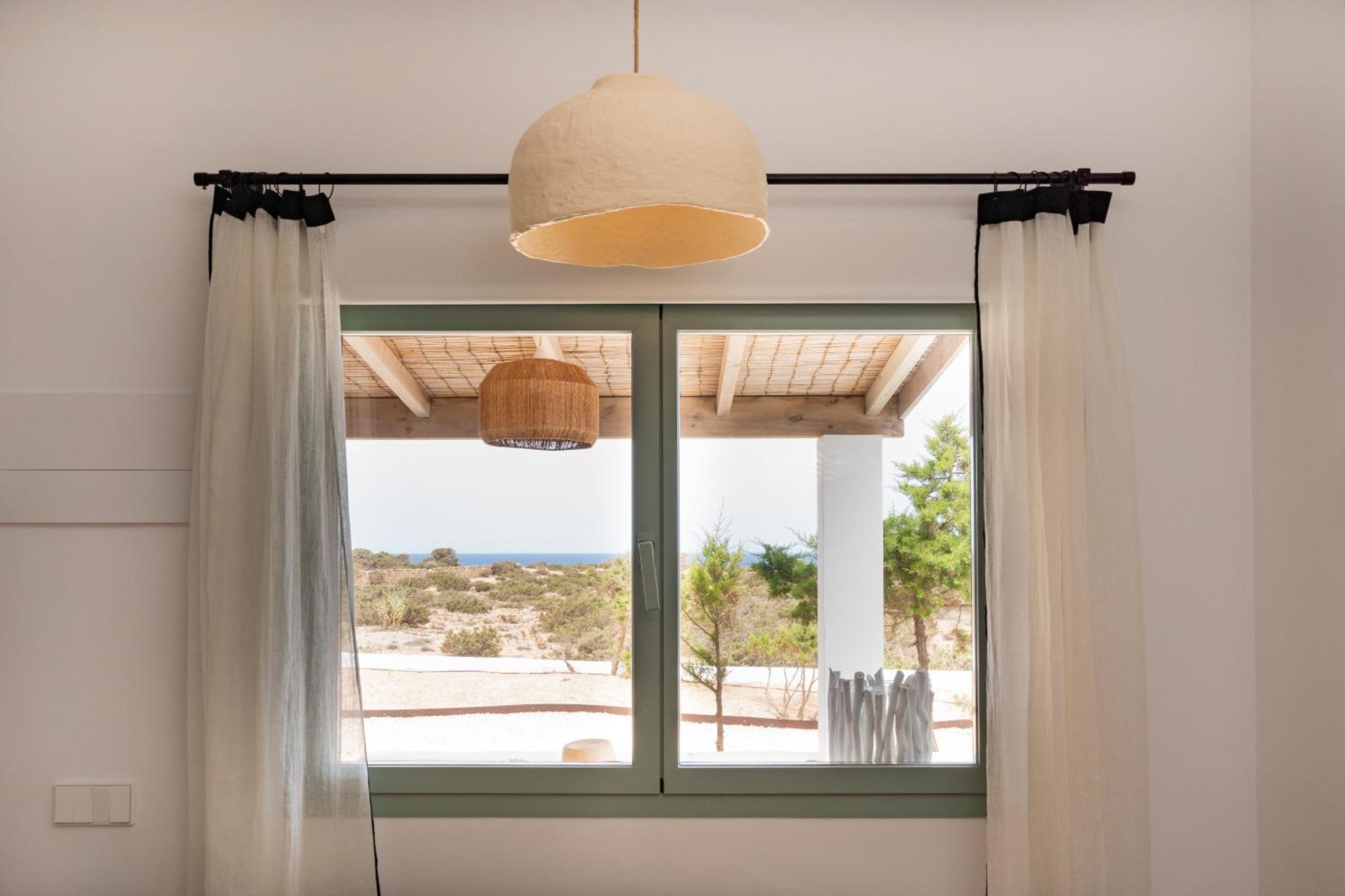 Apartamentos Punta Rasa Cala Saona Kültér fotó