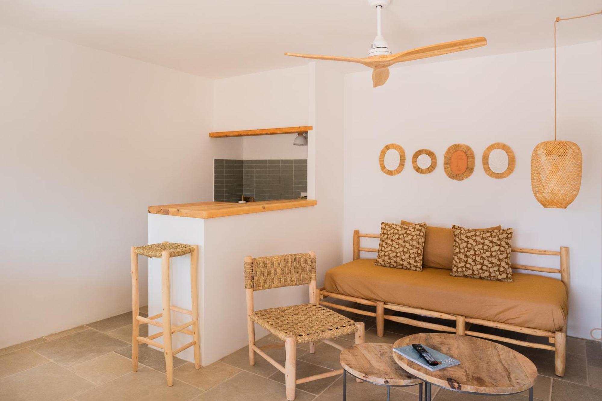 Apartamentos Punta Rasa Cala Saona Kültér fotó